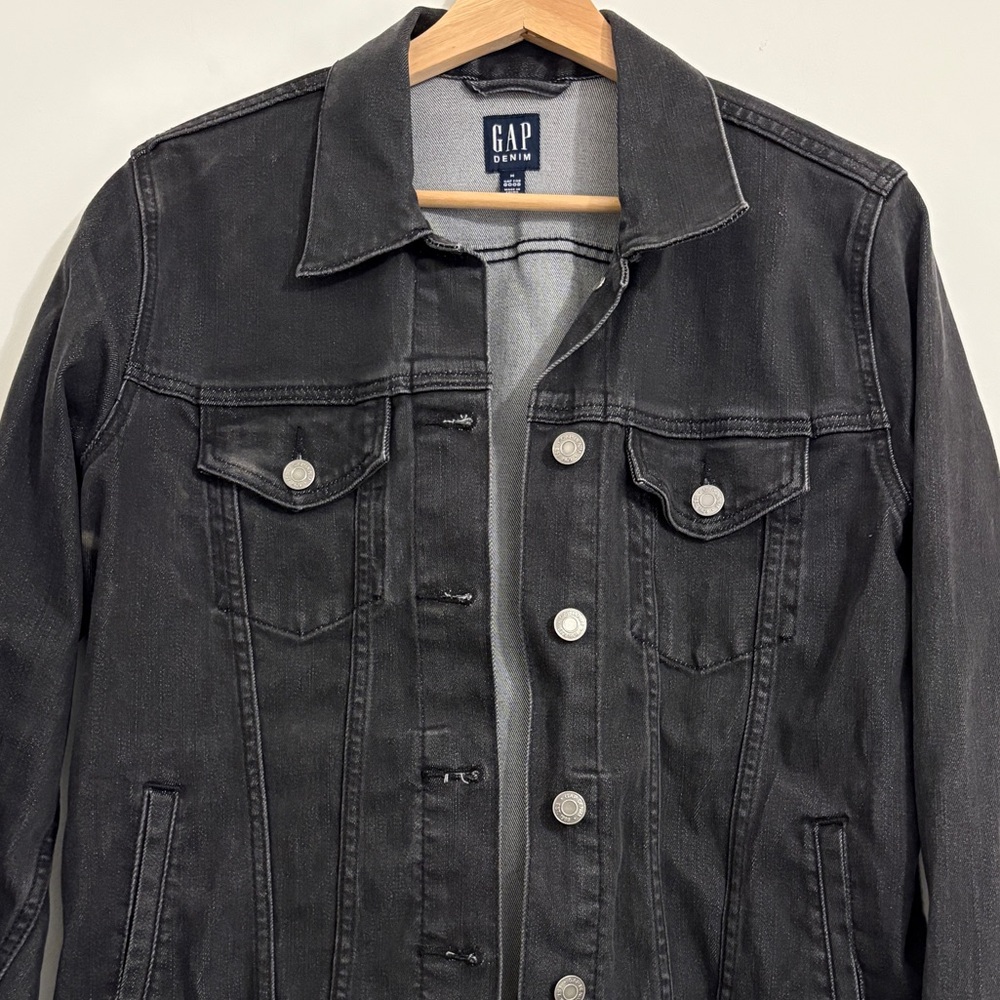 GAP Women’s Black Denim Jacket